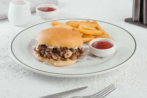 Truffle Burger at Link Lounge